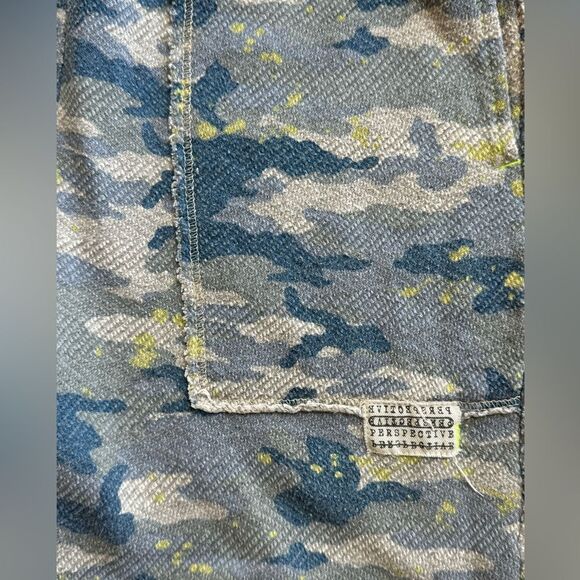 Zara boys shorts with raw hem, camo print, pull on, soft sz 9-10 - Picture 6 of 8